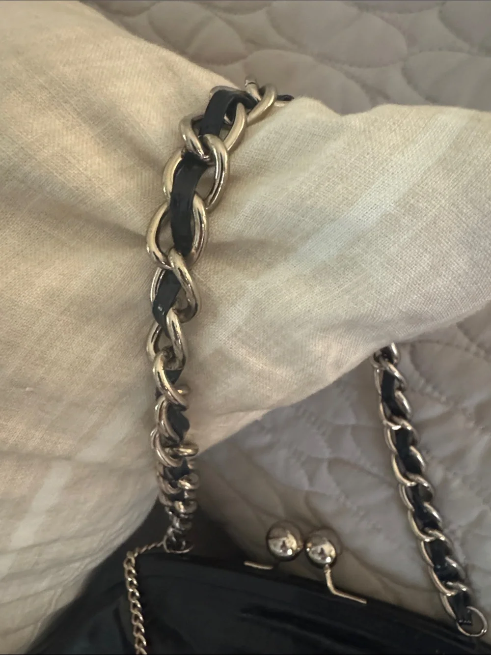 Charles David Black Patent Shoulder Bag with Chain Strap - Picture 3 of 4